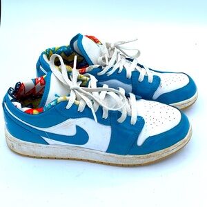 Air jordan 1 low’s Barcelona6.5Y